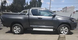 Toyota Hilux 2017 Black