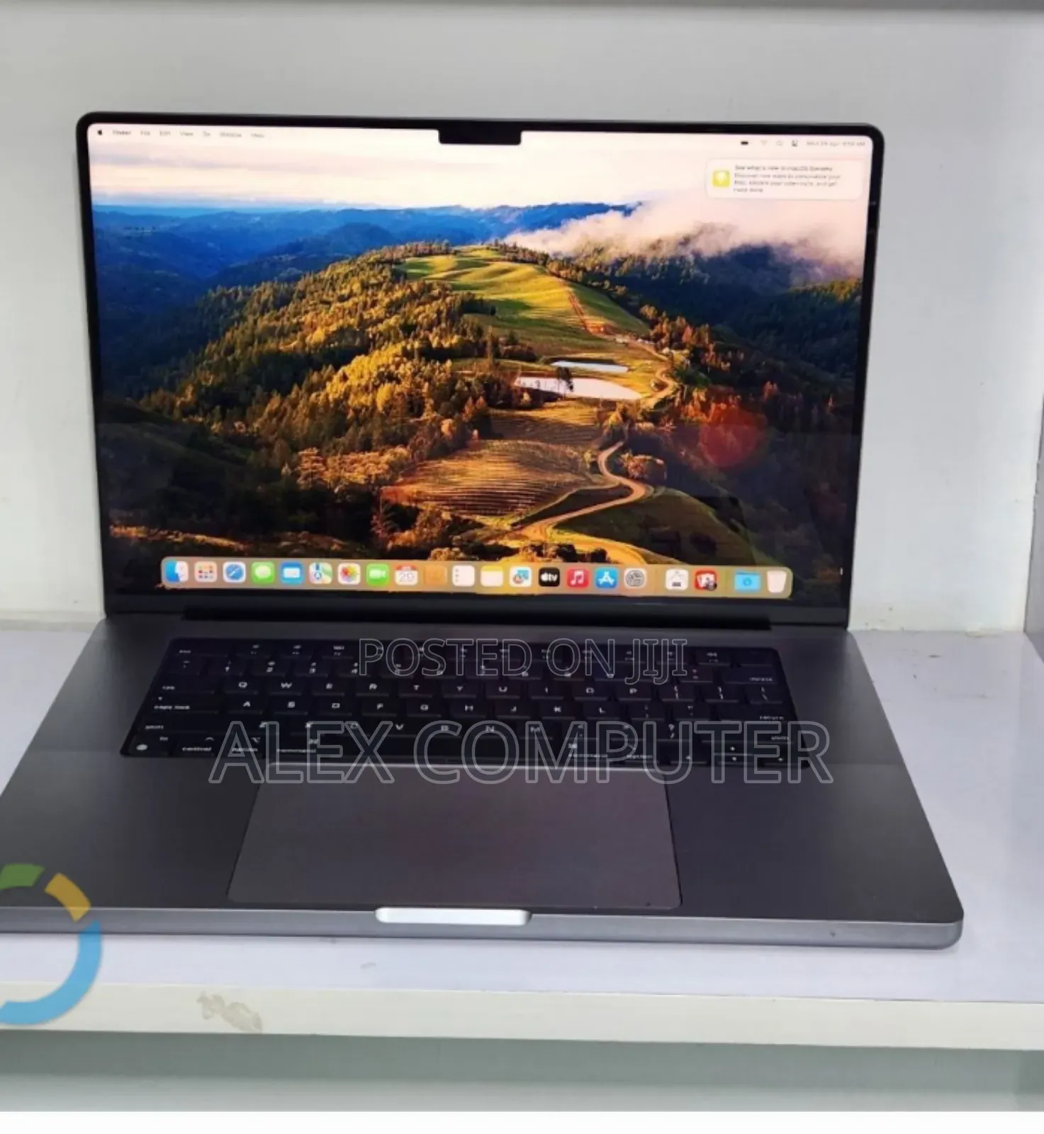 New Laptop Apple MacBook Pro 2021 M1 32GB Apple M1 Pro SSD 512GB
