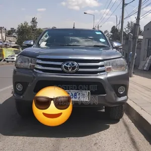 Toyota Hilux 2017 Black