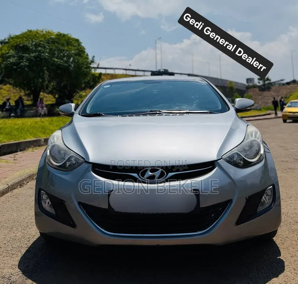 Hyundai Avante 2013 Gray