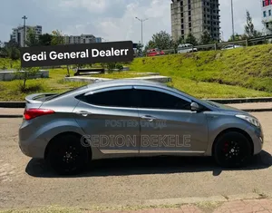 Hyundai Avante 2013 Gray