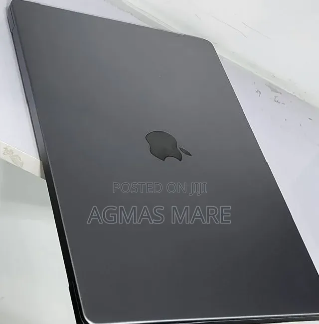 New Laptop Apple MacBook Pro 2021 M1 32GB Apple M1 SSD 512GB