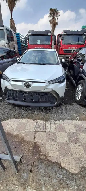 New Toyota Corolla Cross Hybrid 2024 White