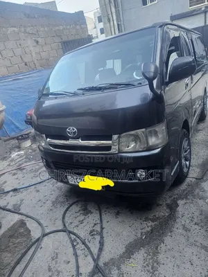 Toyota HiAce 2007 Black
