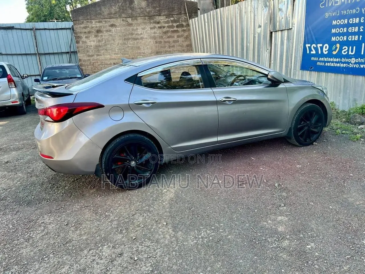 Hyundai Avante 2013 Silver