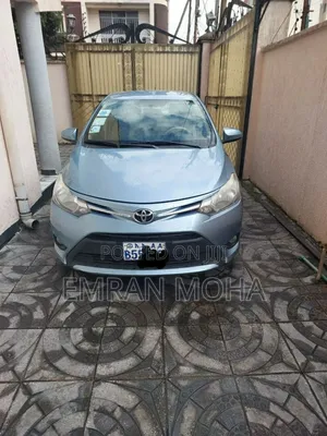 Toyota Yaris 2016 Blue