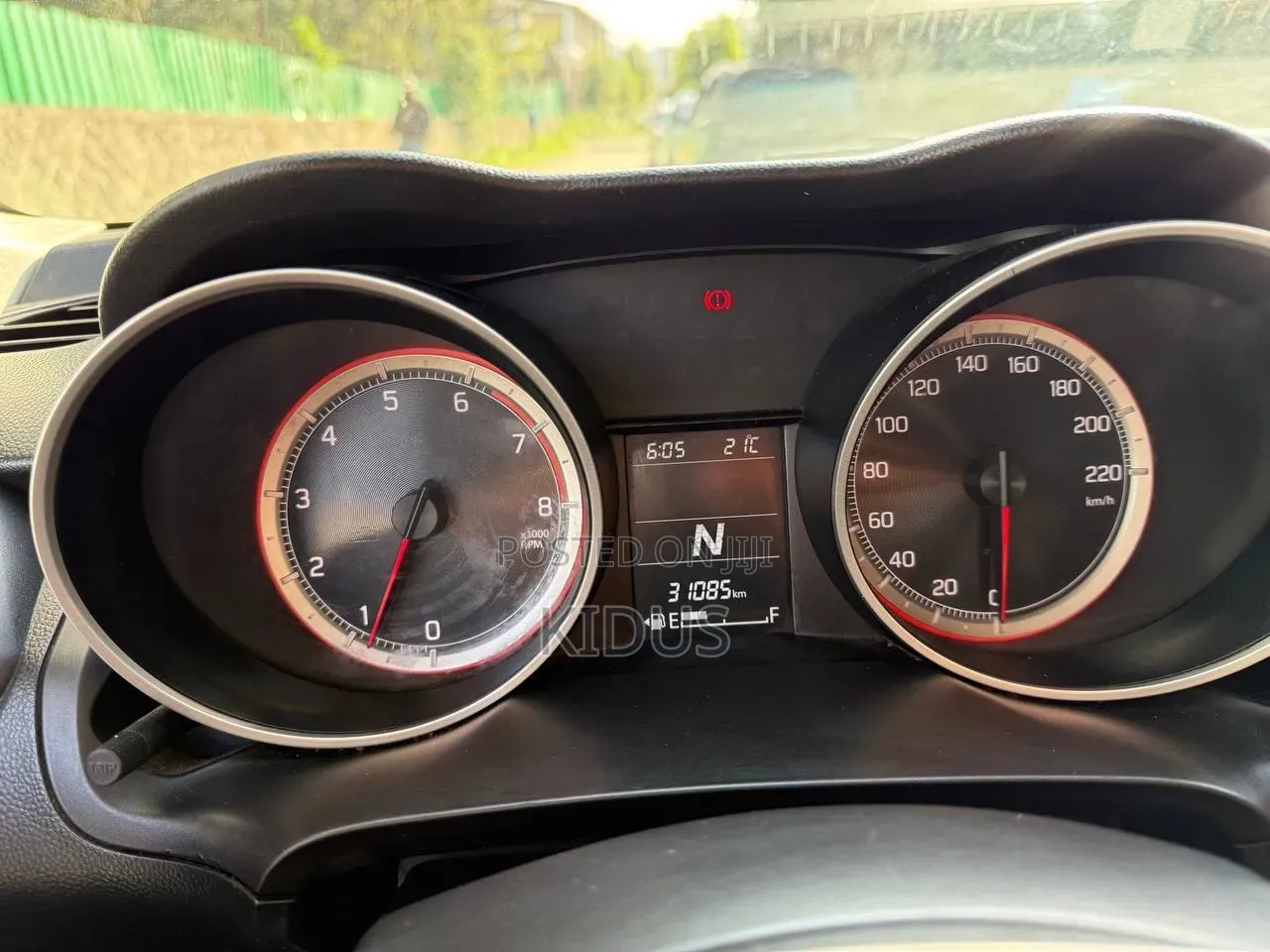 Suzuki Swift 2022 White