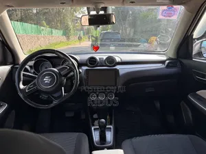 Suzuki Swift 2022 White