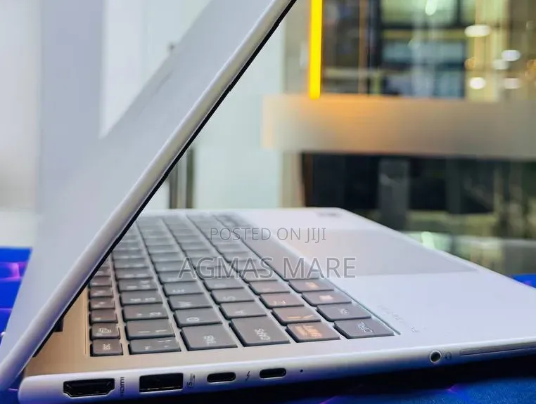 New Laptop HP 630 16GB Intel Core Ultra 7 SSD 512GB