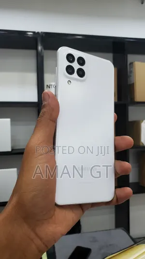 New Samsung Galaxy M33 5G 128 GB White