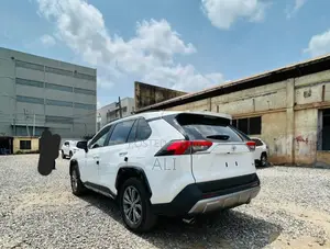 New Toyota RAV4 2024 White