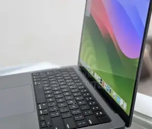 New Laptop Apple MacBook 16GB Apple M1 Pro SSD 512GB