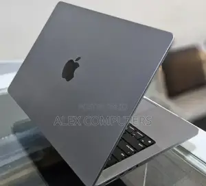 New Laptop Apple MacBook 16GB Apple M1 Pro SSD 512GB