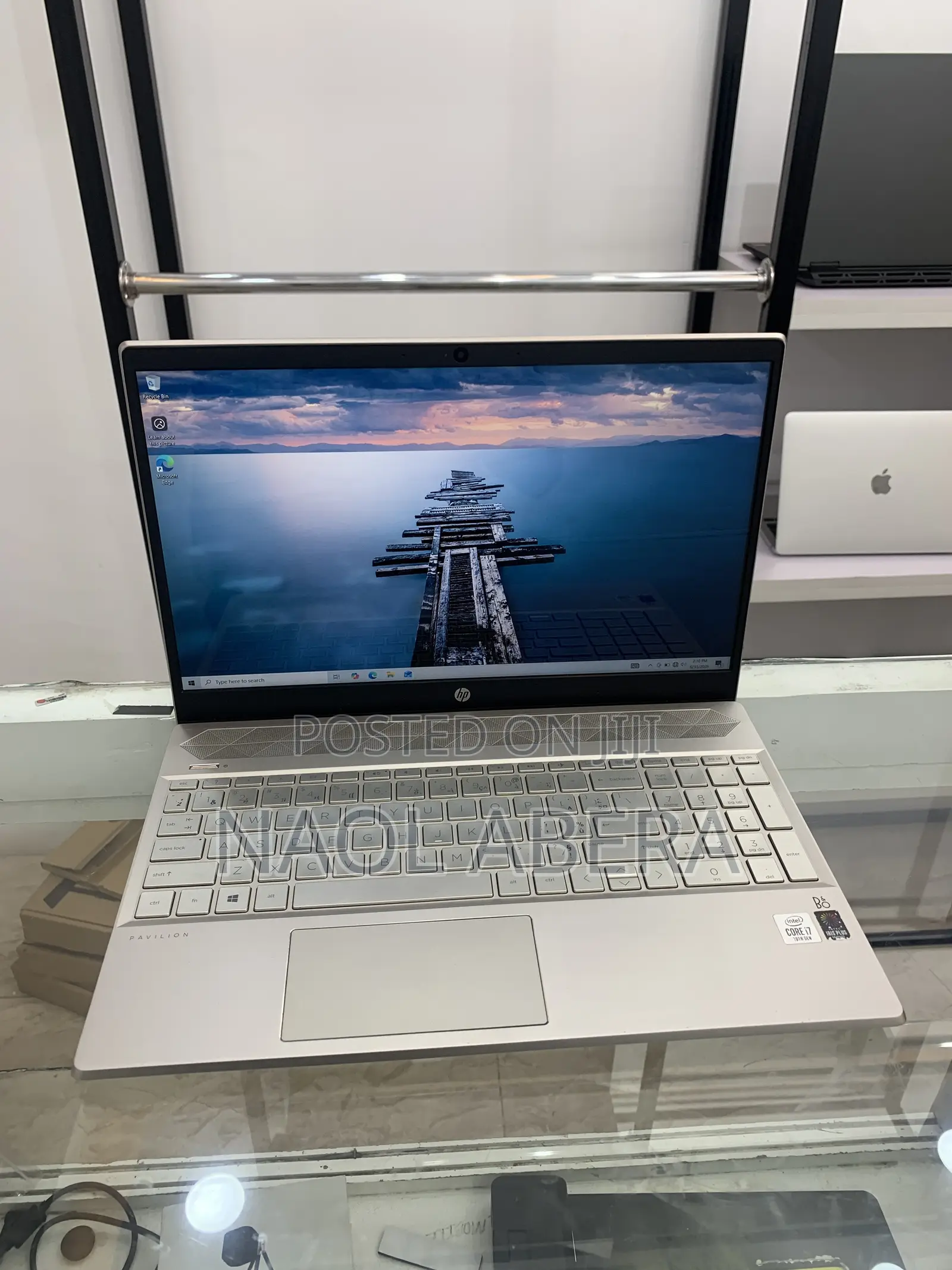New Laptop HP Pavilion 15 8GB Intel Core i7 SSD 256GB
