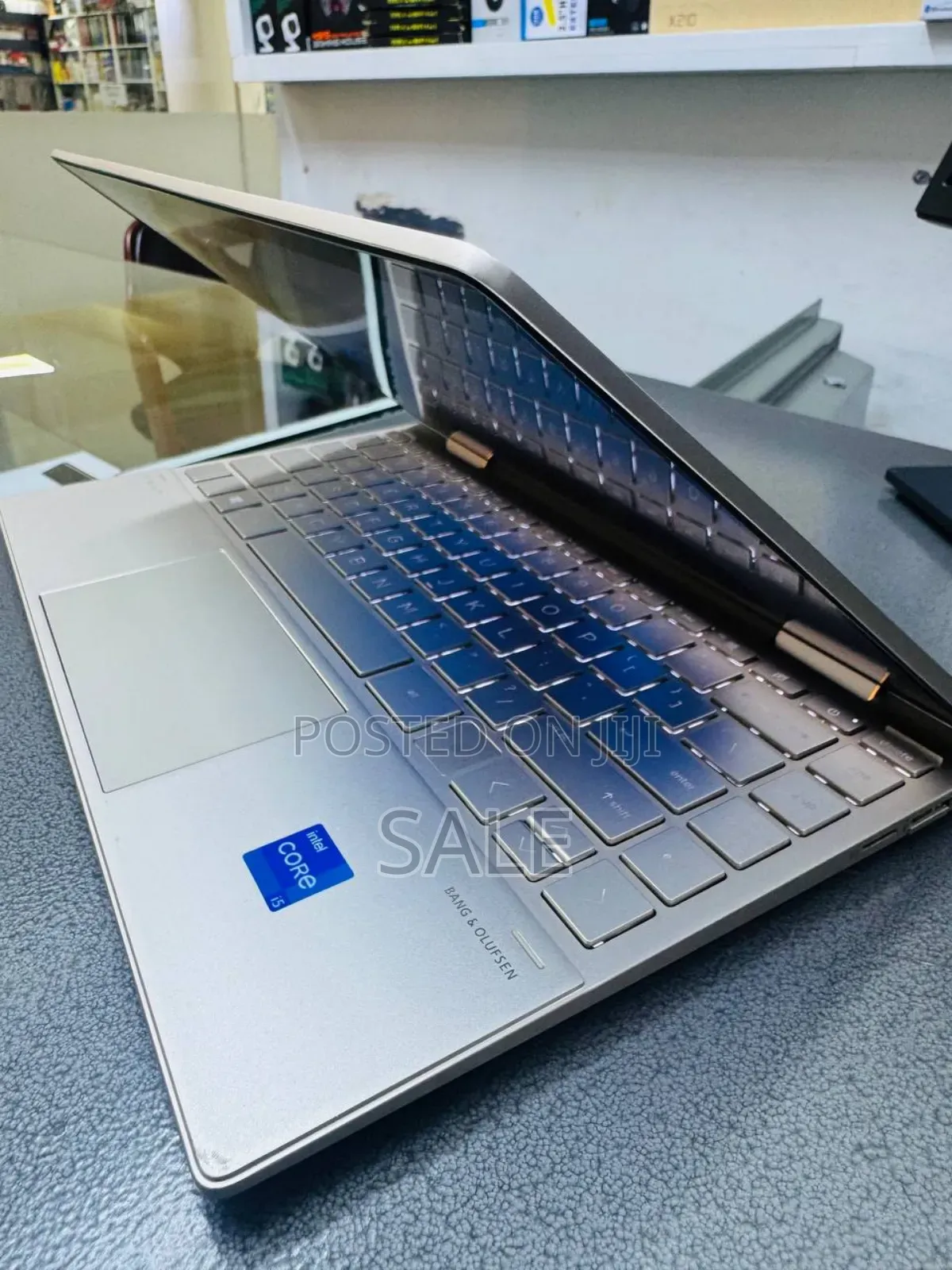 New Laptop HP Envy X360 8GB Intel Core i5 SSD 512GB