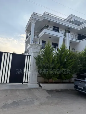 Furnished 7bdrm House in አያት አካባቢ ዘመናዊ ቤት, Yeka for sale