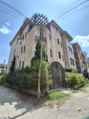 Furnished 7bdrm Townhouse/Terrace in በሰሚት 72 አካባቢ, Yeka for sale