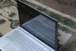 New Laptop HP Pavilion 15 12GB Intel Core i5 SSD 512GB