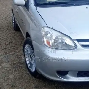 Toyota Platz 2005 Silver