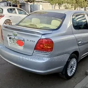 Toyota Platz 2005 Silver