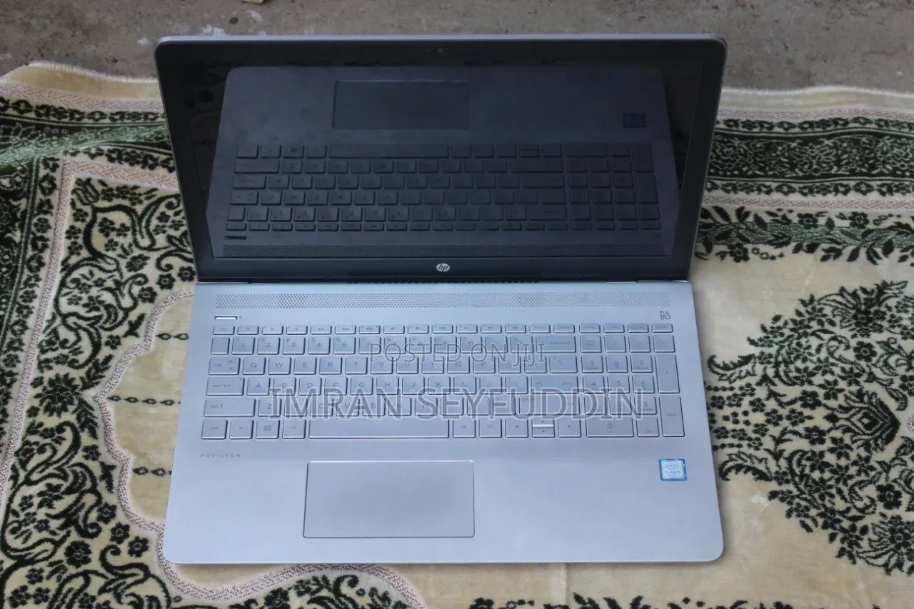 New Laptop HP Pavilion 15 12GB Intel Core i5 SSD 512GB