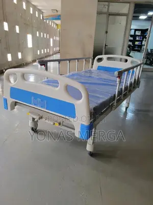 Manual Hospital Bed臣占 Durable and User-Friendly Medical Bed