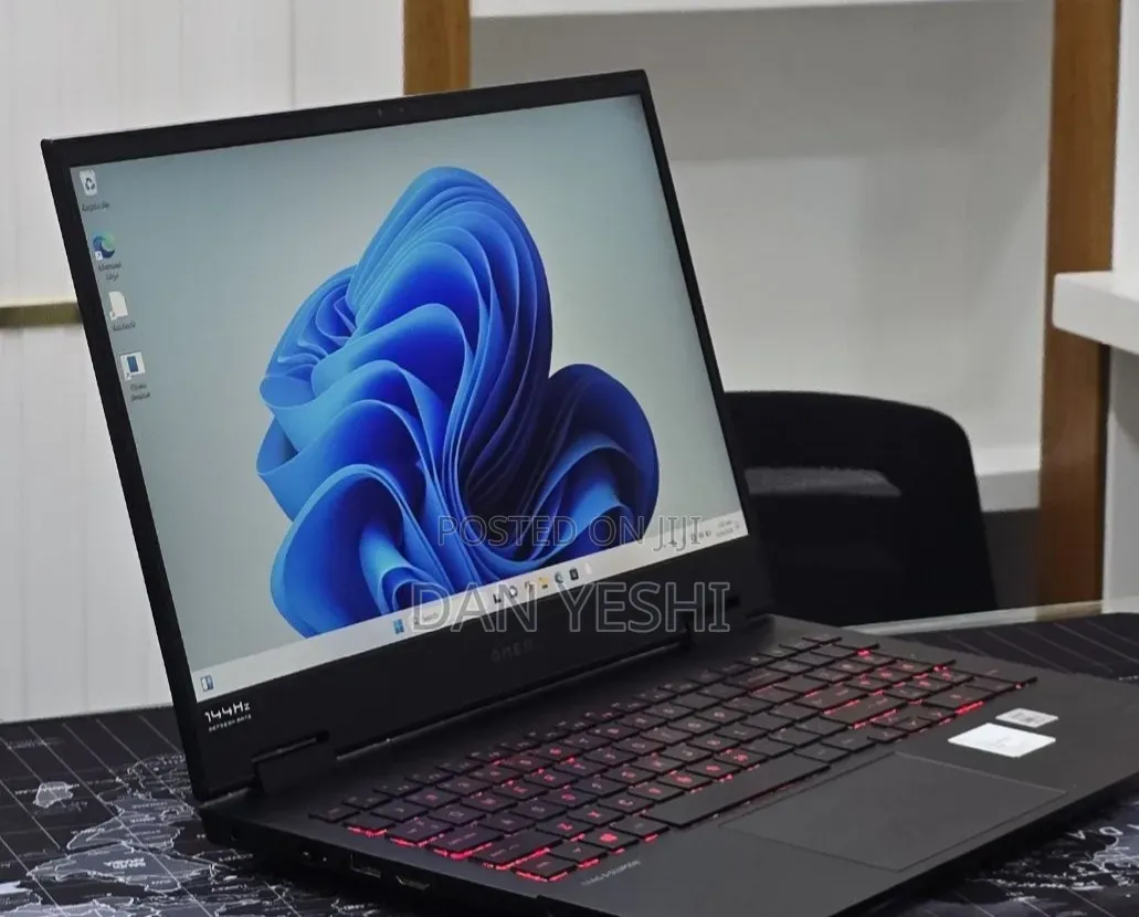 New Laptop HP Omen 15 16GB Intel Core i7 SSD 512GB