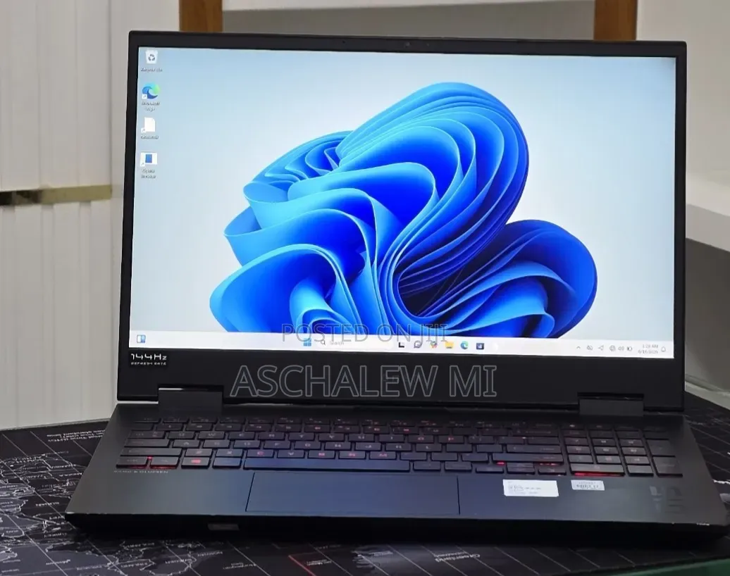 New Laptop HP Omen 15 16GB Intel Core i7 SSD 512GB