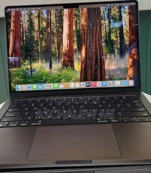 New Laptop Apple MacBook Pro 2023 M3 Pro 18GB Apple M3 Pro SSD 512GB
