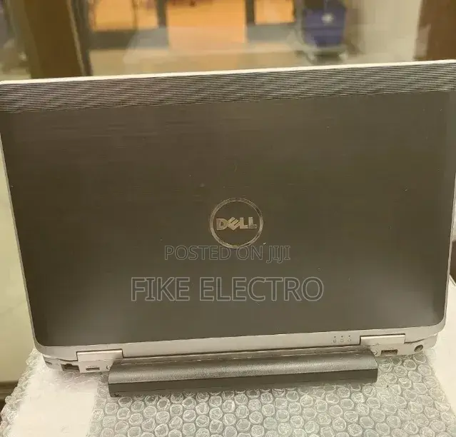 Laptop Dell Latitude E6330 4GB Intel Core i5 HDD 512GB