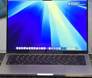 New Laptop Apple MacBook Pro 2021 M1 32GB Apple M1 Pro SSHD (Hybrid) 1T