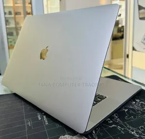 New Laptop Apple MacBook Pro 2019 32GB Intel Core i9 SSD 512GB