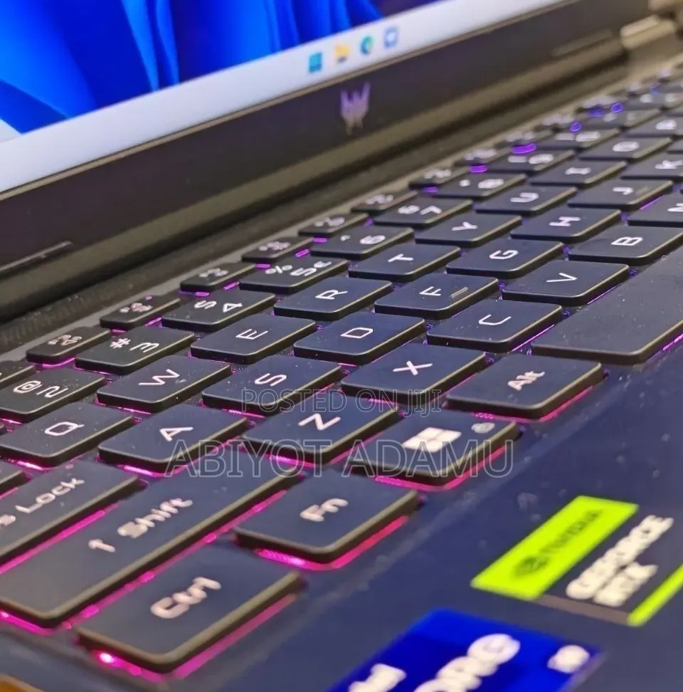 New Laptop Acer Predator Helios 300 16GB Intel Core i9 SSD 1T