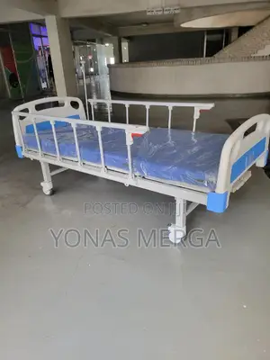 Adjustable Bed With 6” Hospital Mattress宙官 to 90° and Foot Up to 50°.