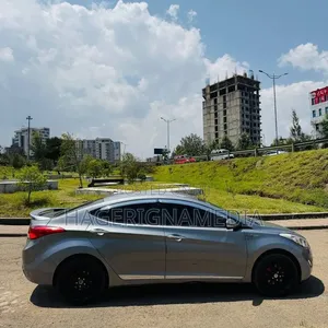 Hyundai Avante 2013 Silver