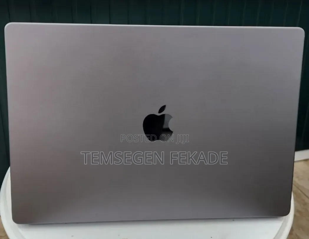 New Laptop Apple MacBook Pro 2021 M1 16GB Apple M1 Pro SSD 1T