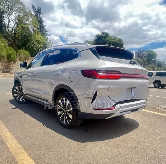 BYD Song Plus 2025 Ivory