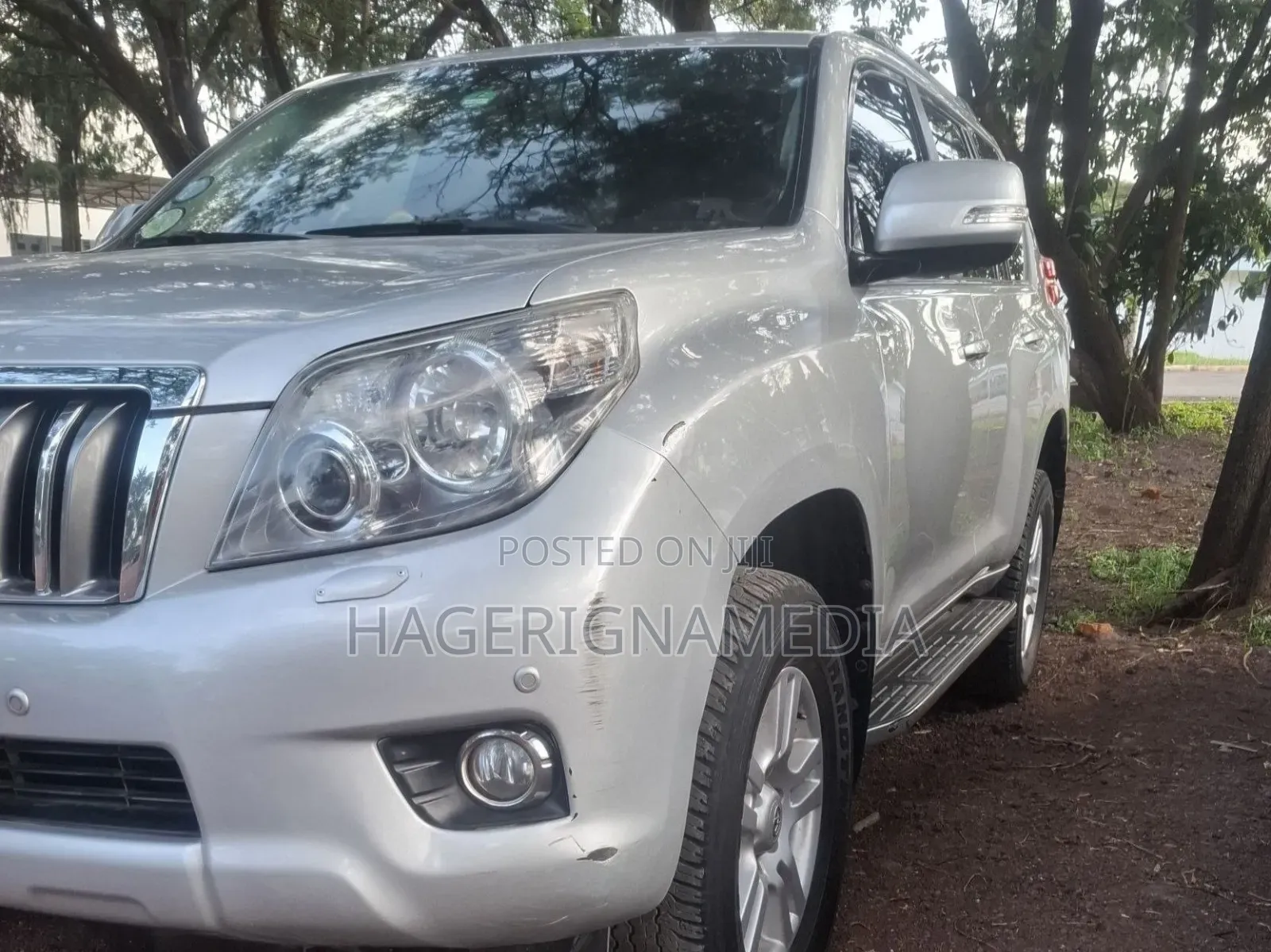 Toyota Land Cruiser Prado 2012 Silver