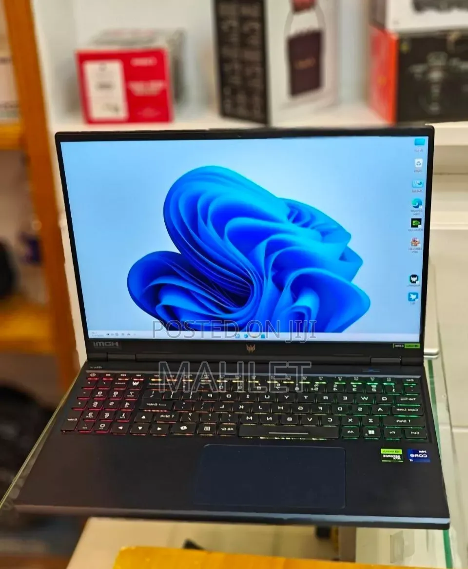 New Laptop Acer Predator Helios 300 16GB Intel Core i9 SSD 1T
