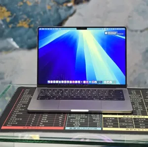 New Laptop Apple MacBook Pro 2021 M1 32GB Apple M1 Pro SSD 1T