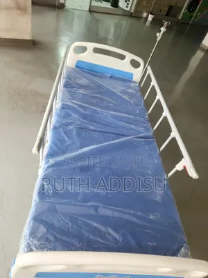 Wholesale Movable 1 Cranks Foldable Patient Manual Medical Bed New