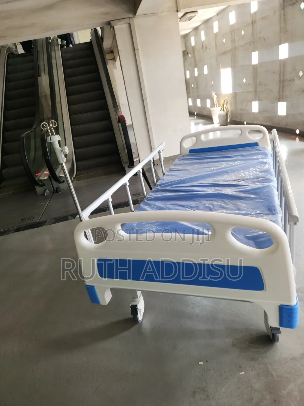 Jiadun Manual Single Crank Hospital Beds for Sale Medical ዊልቸር አልጋ