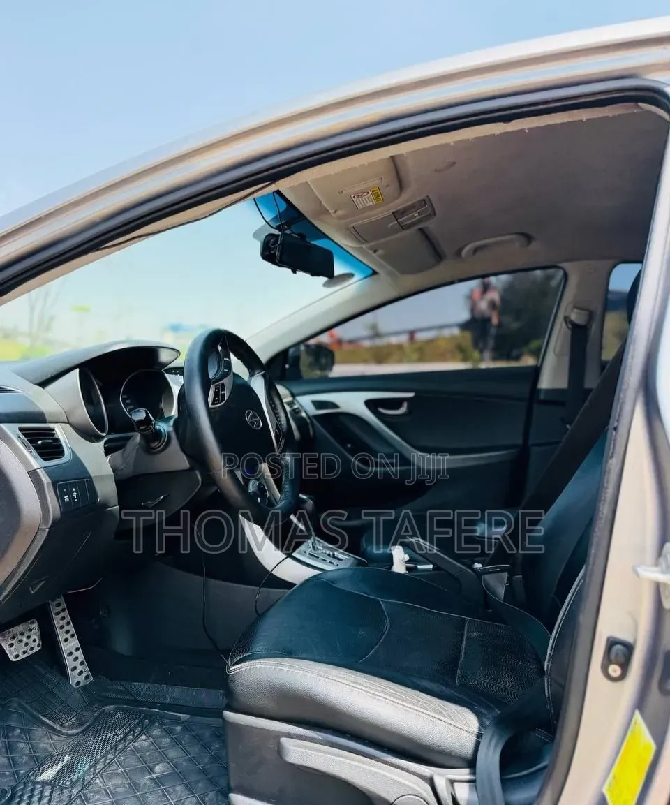 Hyundai Avante 2013 Gray