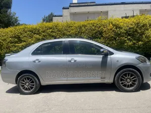 Toyota Belta 2008 Silver