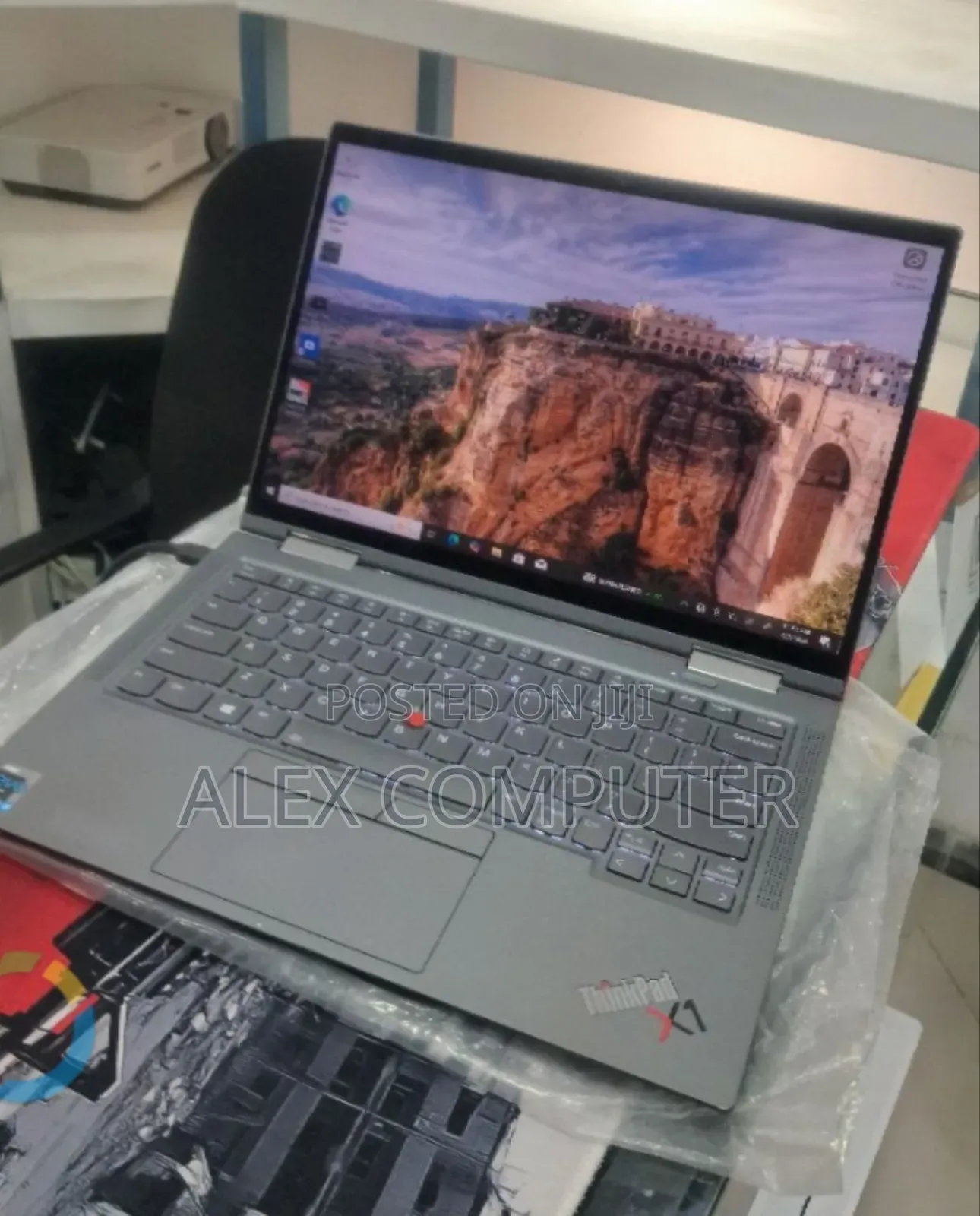 New Laptop Lenovo ThinkPad X1 Yoga 16GB Intel Core i7 SSD 512GB