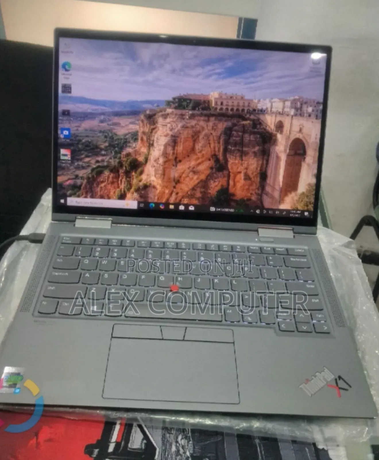 New Laptop Lenovo ThinkPad X1 Yoga 16GB Intel Core i7 SSD 512GB