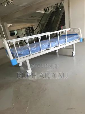 Cost-Effective Manual One Function Clinic Patient Medical Hospital Bed