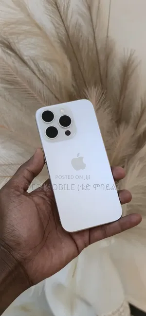 Apple iPhone 15 Pro 256 GB White