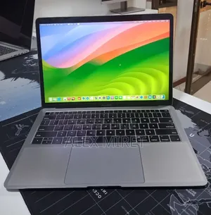 New Laptop Apple MacBook Air 2019 8GB Intel Core i5 SSD 128GB