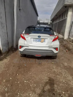 Toyota C-HR 2023 White